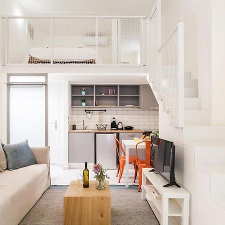 Relax In This Funky Loft Next To Metro! Athens Luaran gambar