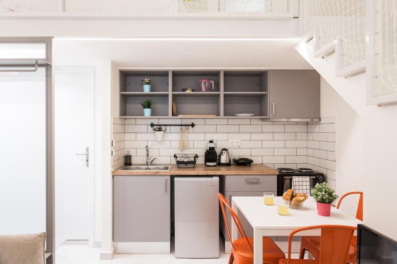 Relax In This Funky Loft Next To Metro! Athens Luaran gambar